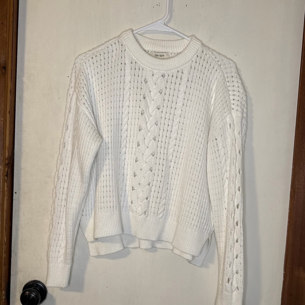 Elegant White Cable Knit Sweater
